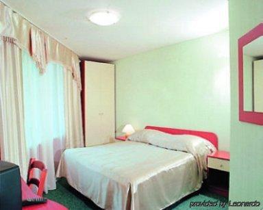 Hotel Aeroport - Parc Expo Mauguio